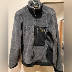Mountain Hardware Men’s Medium Jacket
